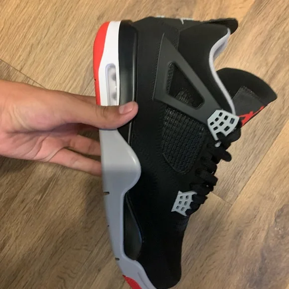 Jordan 4 breads